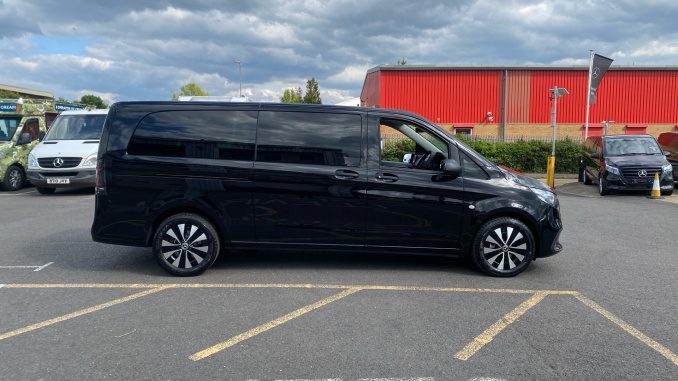 Mercedes-Benz Vito Tourer L3 Diesel Rwd 116 CDI Select 9-Seater 9G-Tronic - Image 8